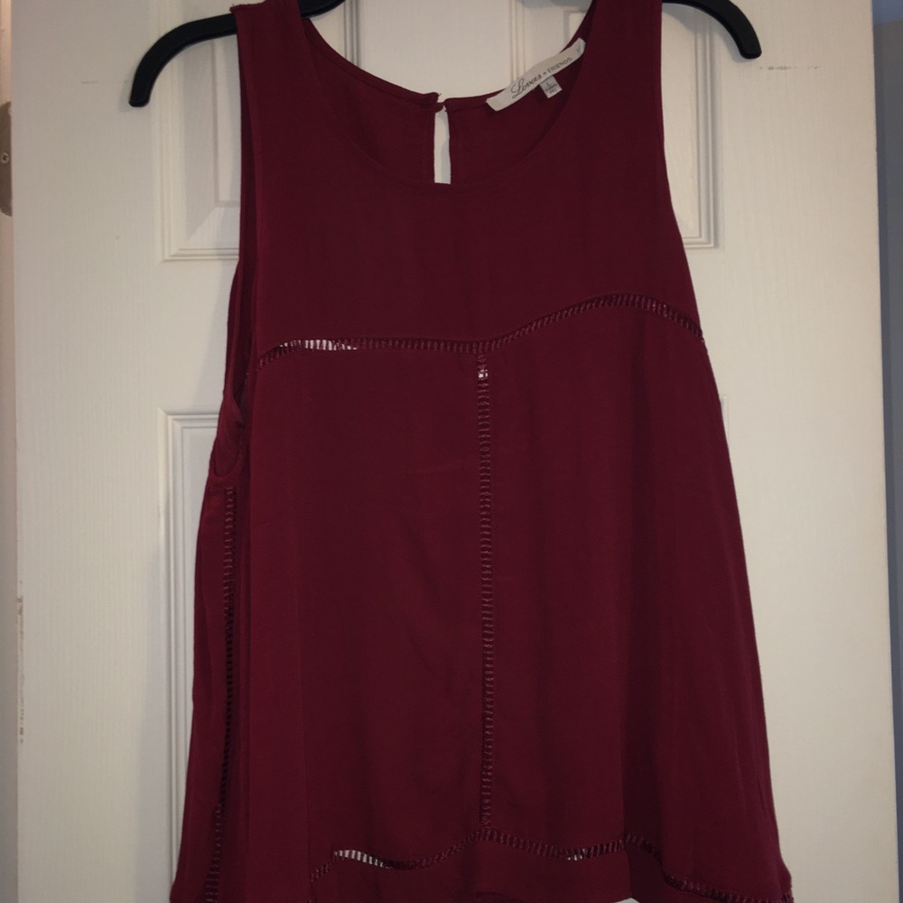 Cute burgundy top - cold shoulder